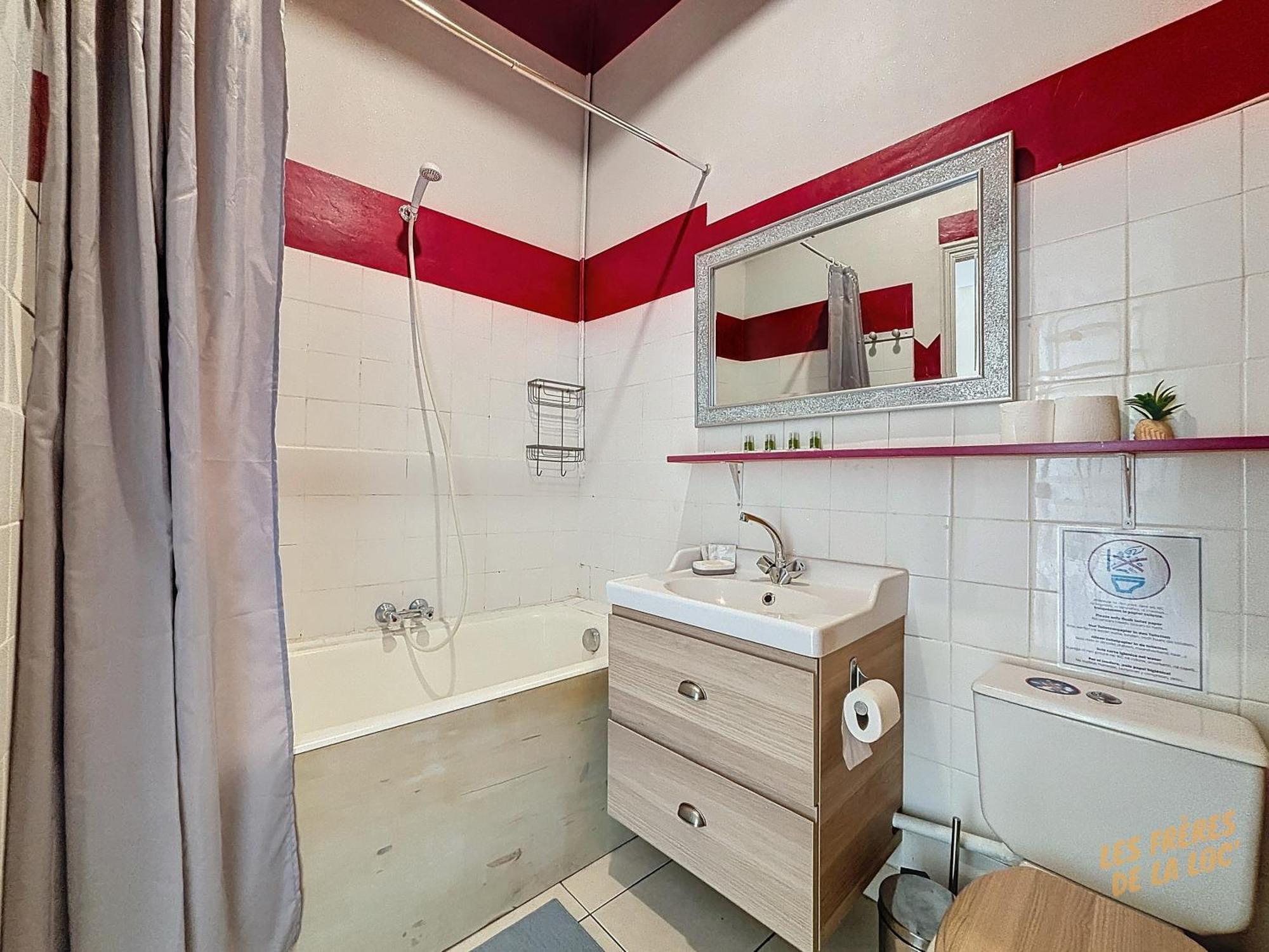 Cosy Appartement - Ultra Centre & Balcon - Les Freres De La Loc' Marseille Luaran gambar